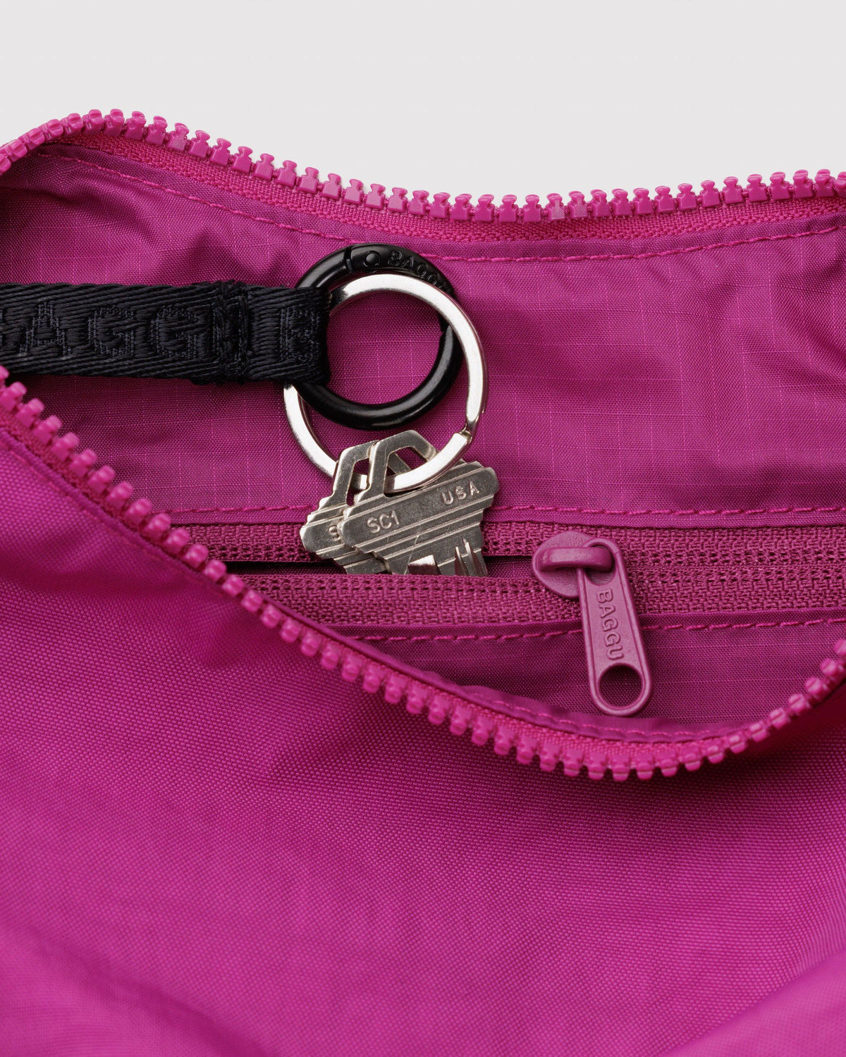 Small Nylon Crescent Bag Deep Fuchsia | Baggu Customer Favorite